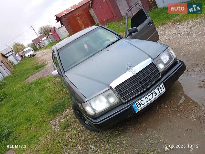 Седан Mercedes-Benz E-Class 1989 в Дрогобичі