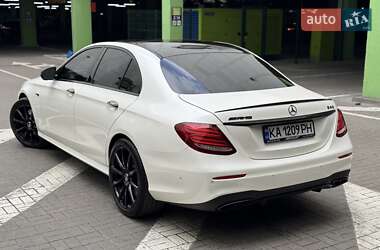 Седан Mercedes-Benz E-Class 2018 в 