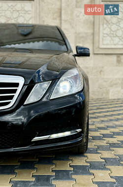 Седан Mercedes-Benz E-Class 2009 в 