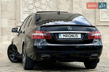 Седан Mercedes-Benz E-Class 2009 в 