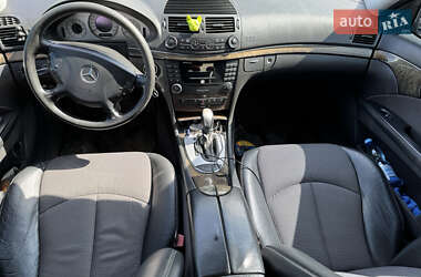 Седан Mercedes-Benz E-Class 2004 в 