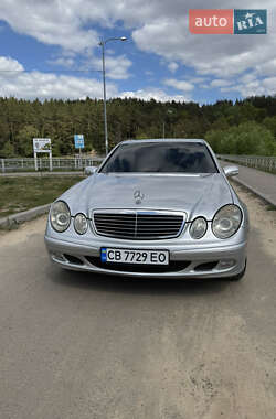 Седан Mercedes-Benz E-Class 2002 в 
