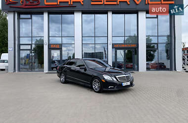 Седан Mercedes-Benz E-Class 2011 в Киеве