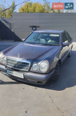 Седан Mercedes-Benz E-Class 1995 в Бердичеве