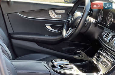 Седан Mercedes-Benz E-Class 2019 в 