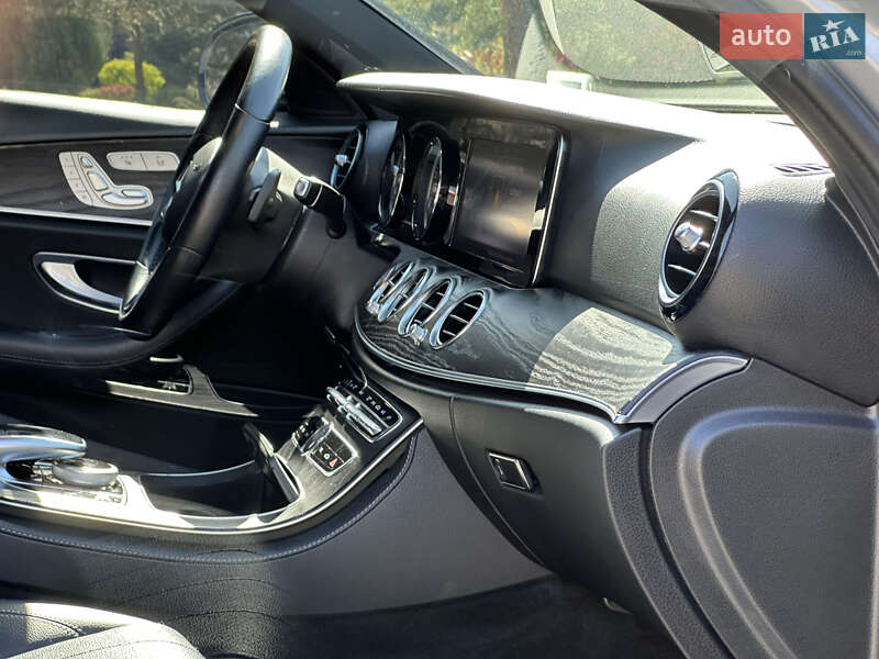 Седан Mercedes-Benz E-Class 2019 в Дрогобичі