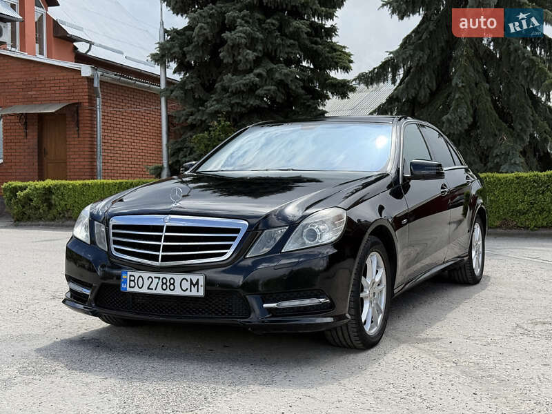 Седан Mercedes-Benz E-Class 2013 в 