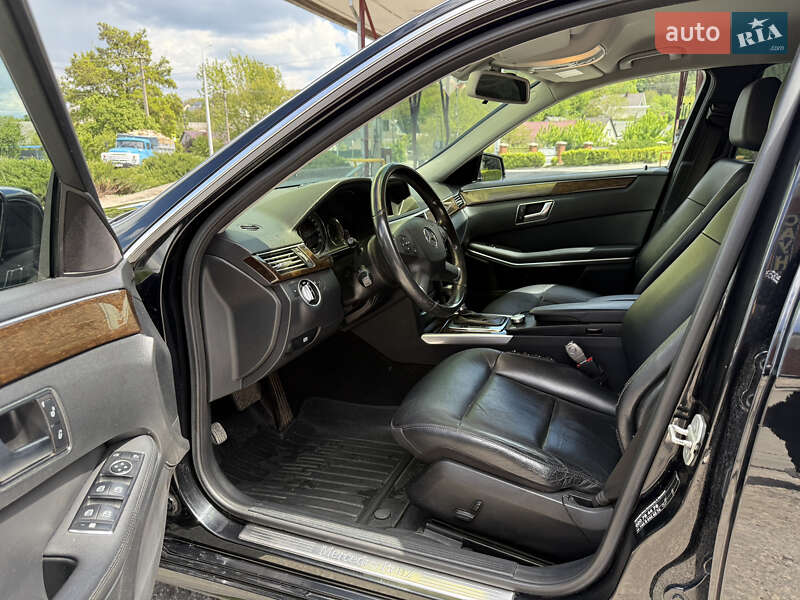 Седан Mercedes-Benz E-Class 2013 в Кременце