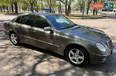 Седан Mercedes-Benz E-Class 2008 в 