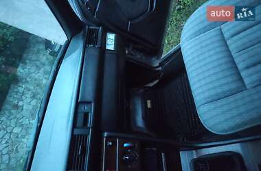 Седан Mercedes-Benz E-Class 1988 в 