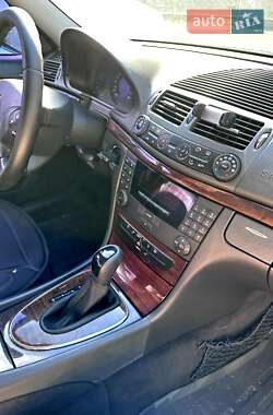 Седан Mercedes-Benz E-Class 2003 в 