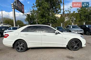 Седан Mercedes-Benz E-Class 2011 в 