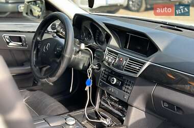 Седан Mercedes-Benz E-Class 2011 в 