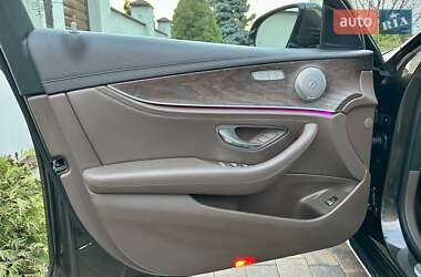 Седан Mercedes-Benz E-Class 2016 в 