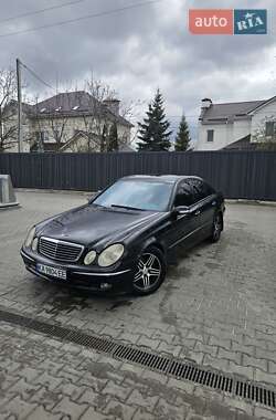 Седан Mercedes-Benz E-Class 2004 в Києві