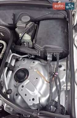 Седан Mercedes-Benz E-Class 2004 в 