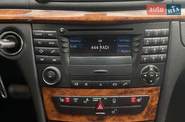 Седан Mercedes-Benz E-Class 2002 в 