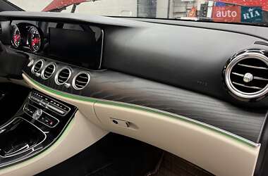 Седан Mercedes-Benz E-Class 2016 в 
