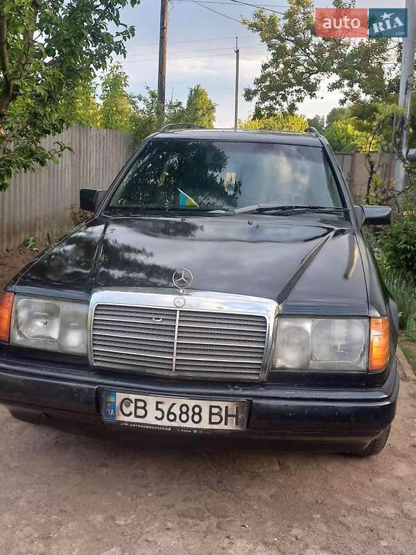 Универсал Mercedes-Benz E-Class 1989 в Ичне