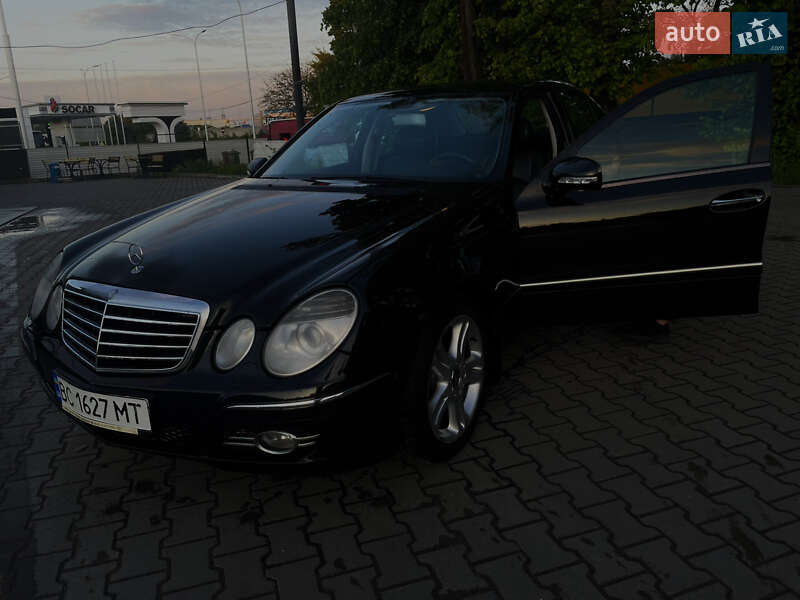 Седан Mercedes-Benz E-Class 2008 в Львові