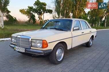 Седан Mercedes-Benz E-Class 1984 в Измаиле