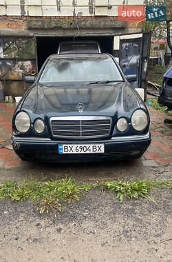 Седан Mercedes-Benz E-Class 1996 в Вінниці