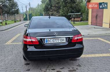 Седан Mercedes-Benz E-Class 2010 в Самборі