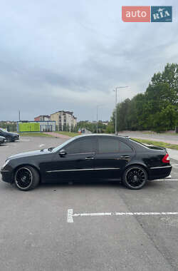 Седан Mercedes-Benz E-Class 2007 в 