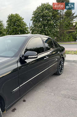 Седан Mercedes-Benz E-Class 2007 в 