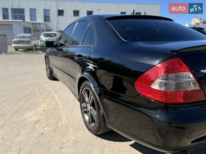 Седан Mercedes-Benz E-Class 2006 в Вінниці