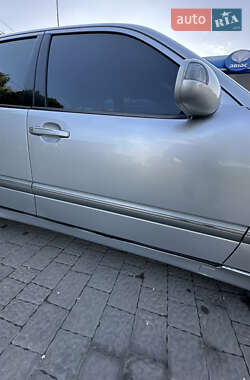 Седан Mercedes-Benz E-Class 2000 в 