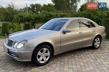 Седан Mercedes-Benz E-Class 2005 в Черновцах