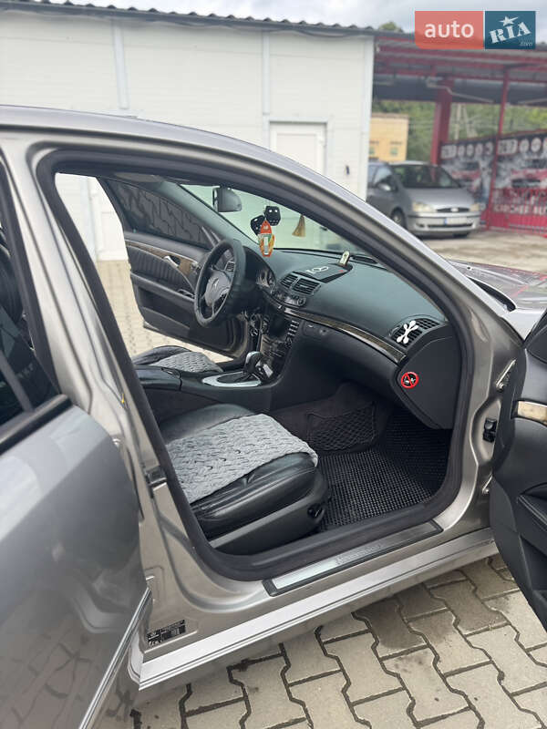 Седан Mercedes-Benz E-Class 2004 в Чернівцях