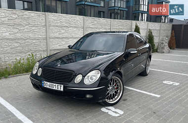 Седан Mercedes-Benz E-Class 2002 в 
