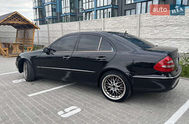 Седан Mercedes-Benz E-Class 2002 в 