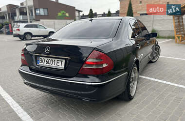 Седан Mercedes-Benz E-Class 2002 в 