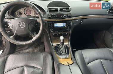 Седан Mercedes-Benz E-Class 2002 в 