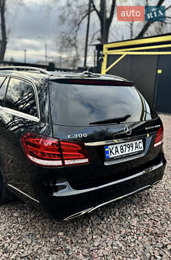 Універсал Mercedes-Benz E-Class 2013 в 