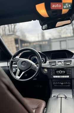 Універсал Mercedes-Benz E-Class 2013 в 