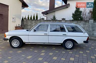 Универсал Mercedes-Benz E-Class 1985 в 