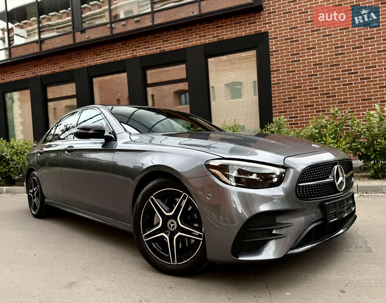 Mercedes-Benz E-Class 2022