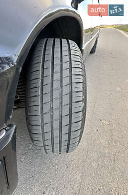 Седан Mercedes-Benz E-Class 1995 в 