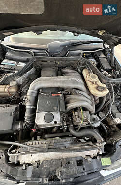 Седан Mercedes-Benz E-Class 1995 в 