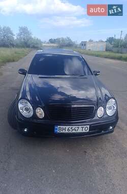 Седан Mercedes-Benz E-Class 2004 в Білгороді-Дністровському