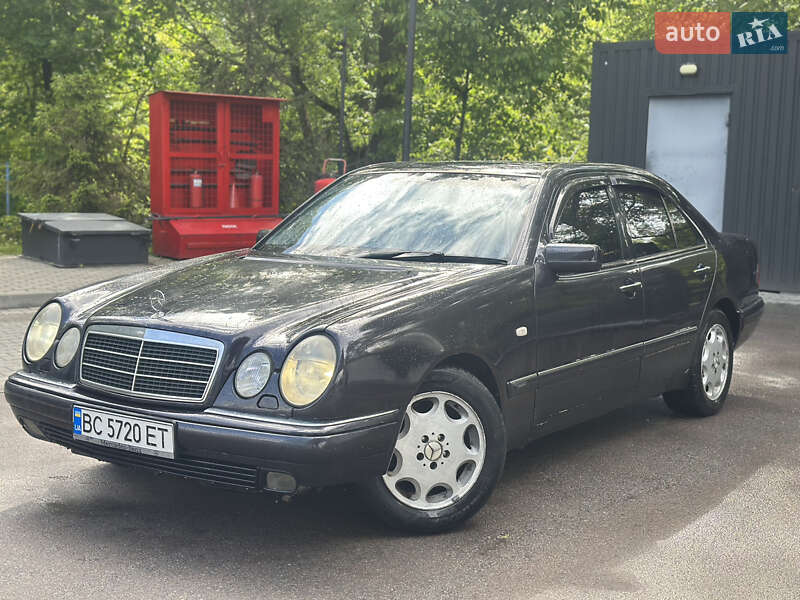 Седан Mercedes-Benz E-Class 1996 в Тернополі
