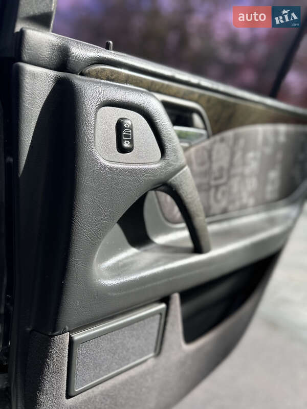 Седан Mercedes-Benz E-Class 1996 в Тернополі