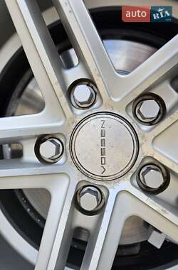 Седан Mercedes-Benz E-Class 2011 в 