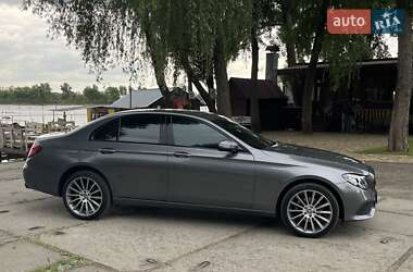 Седан Mercedes-Benz E-Class 2016 в 