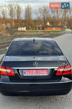Седан Mercedes-Benz E-Class 2009 в 