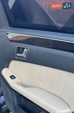 Седан Mercedes-Benz E-Class 2009 в 